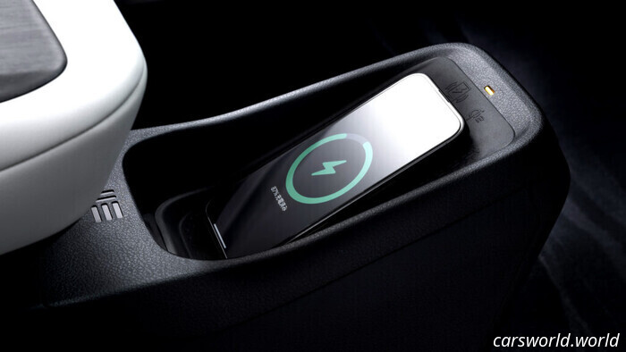 Владельцев Nissan предупредили следить за своими телефонами после масштабной кибератаки | Carscoops